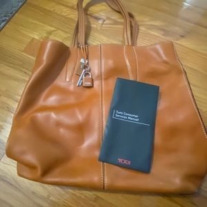 Tumi Tote
